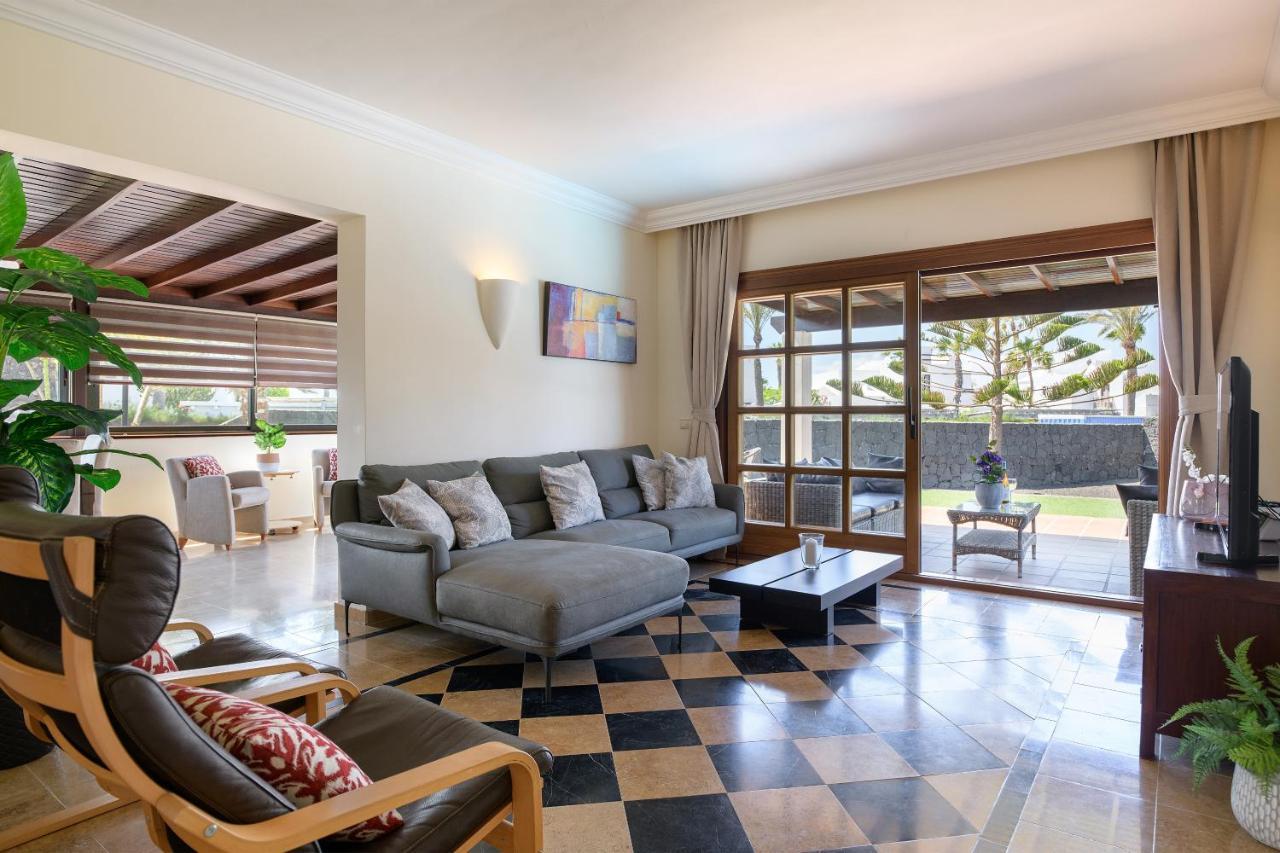 Hipoclub Villas, "Rosa" Villa Playa Blanca  Luaran gambar