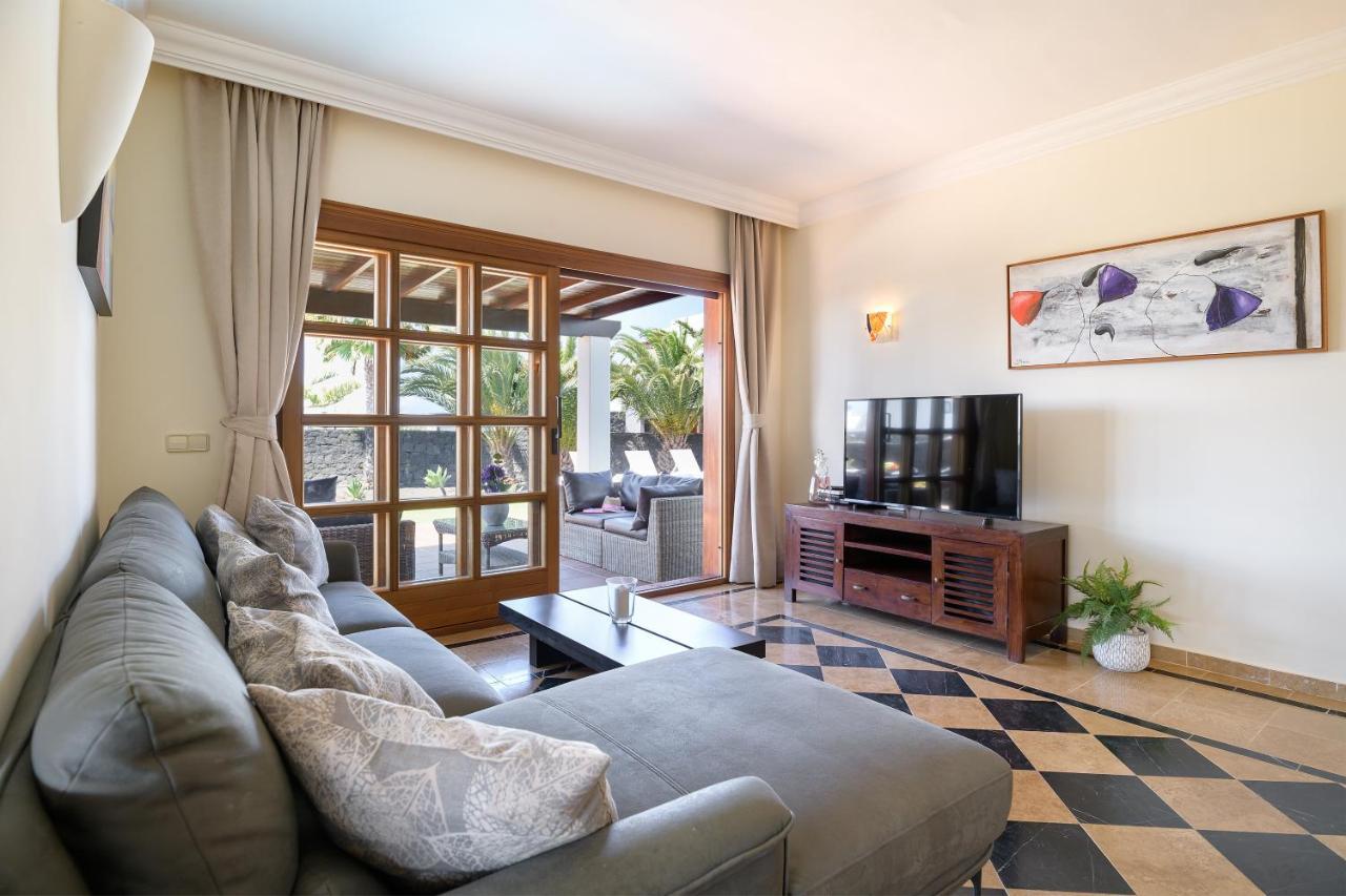 Hipoclub Villas, "Rosa" Villa Playa Blanca  Luaran gambar